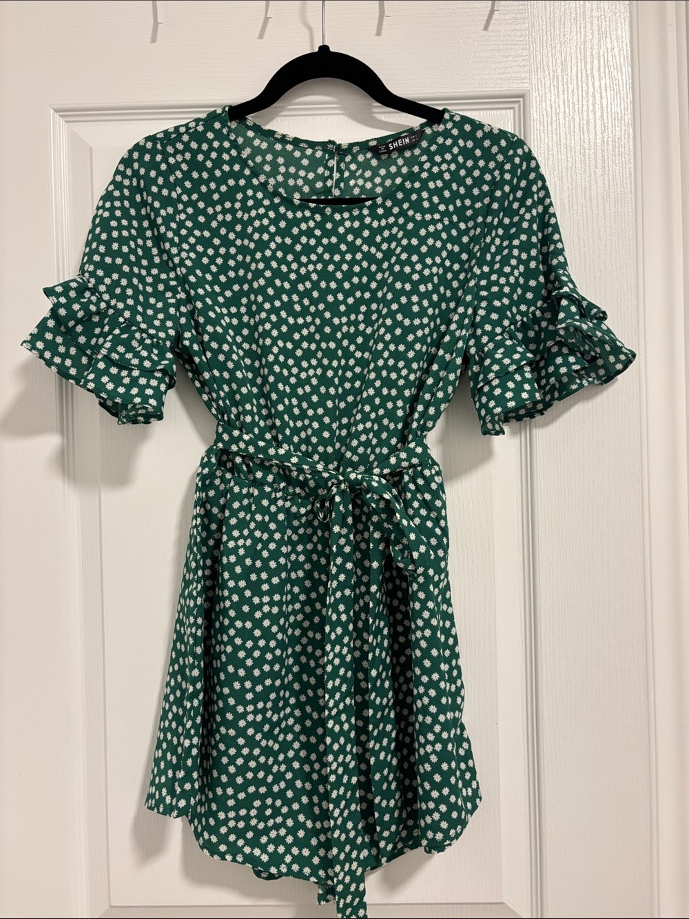SHEIN Green Polka Dot Tie-Waist Ruffle Sleeve Romper